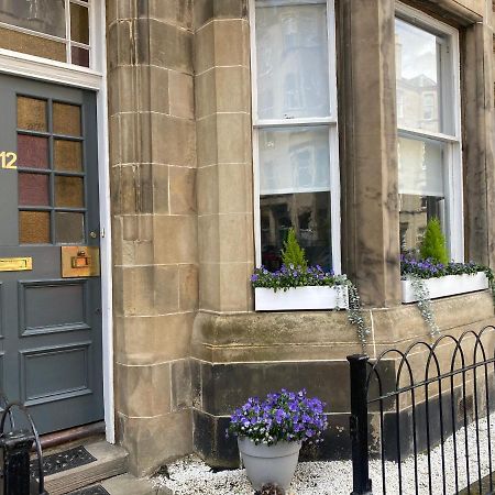 Lovely Main Door 2 Bed Apartment Edinburgh Bagian luar foto