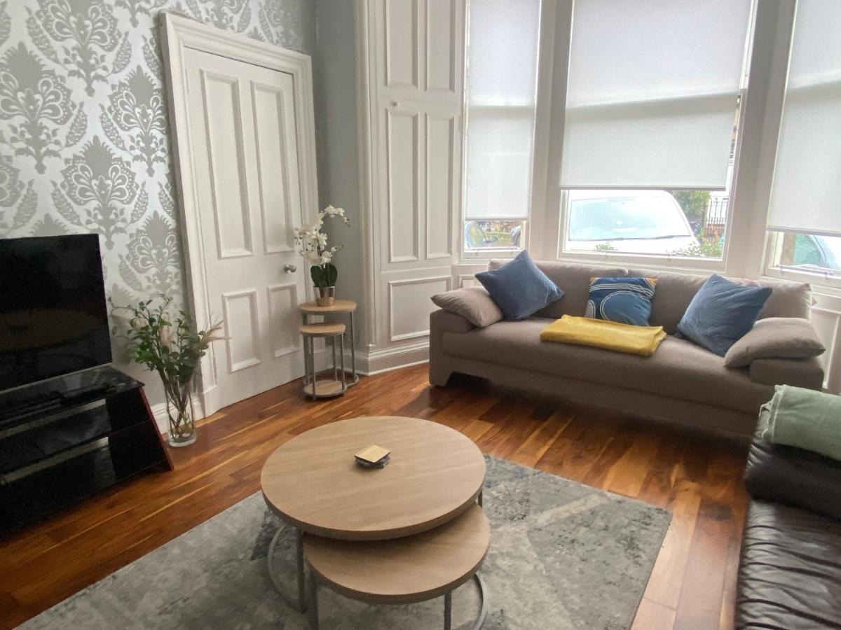 Lovely Main Door 2 Bed Apartment Edinburgh Bagian luar foto