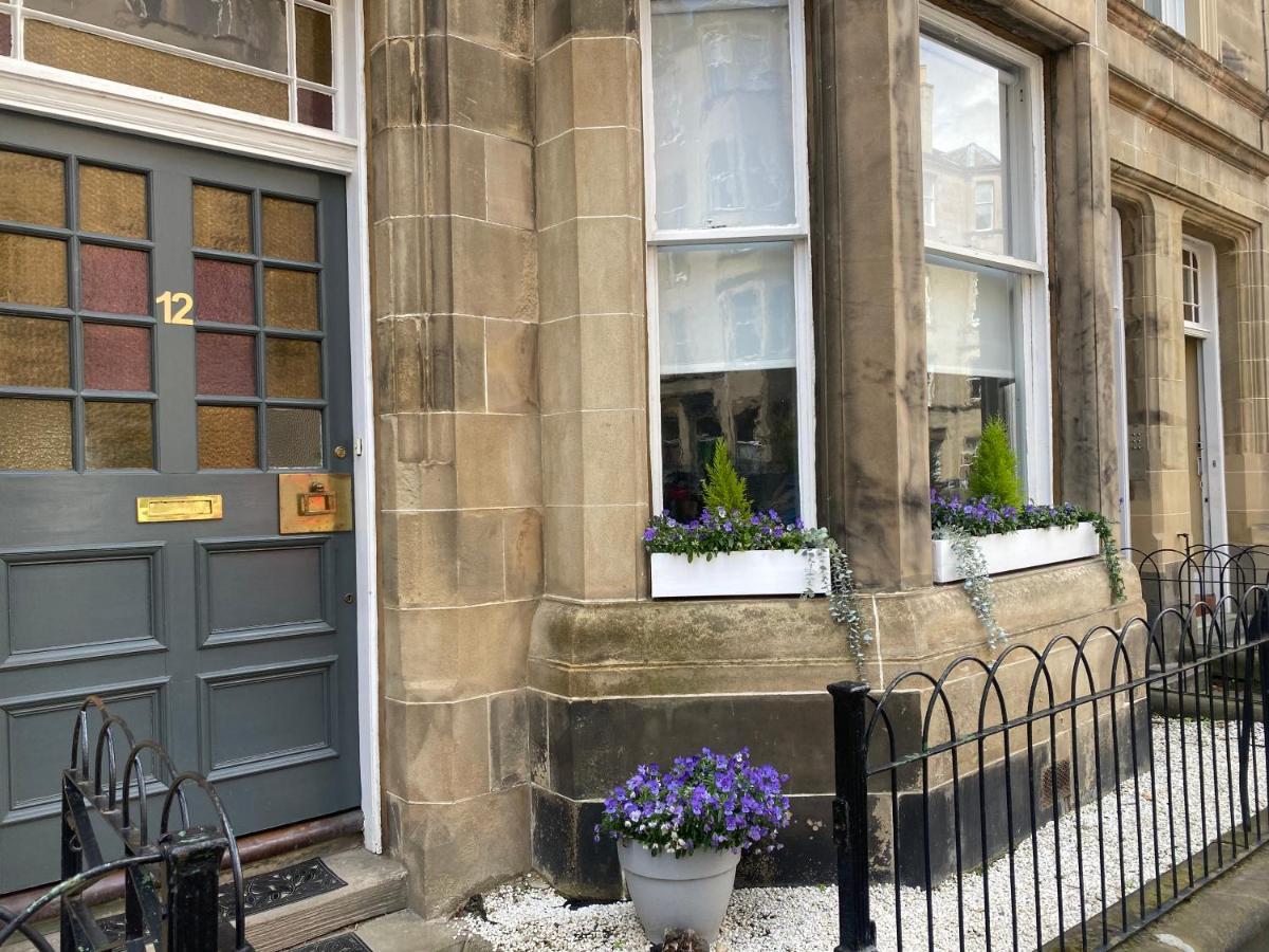 Lovely Main Door 2 Bed Apartment Edinburgh Bagian luar foto